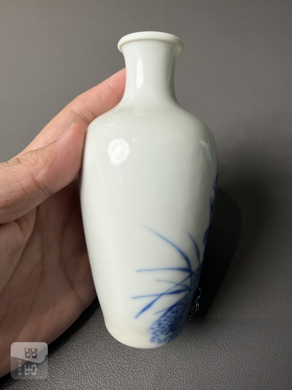 民国 王步风格青花花鸟图瓶两件 - 图4